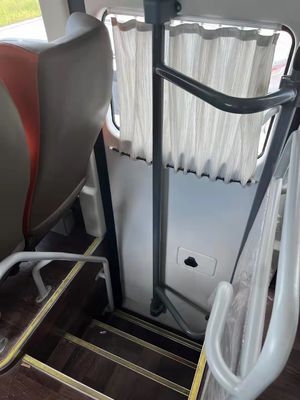 48 miejsc używanych autobusów Yutong Diesel używane luksusowe autokary wyprodukowane w październiku 2020