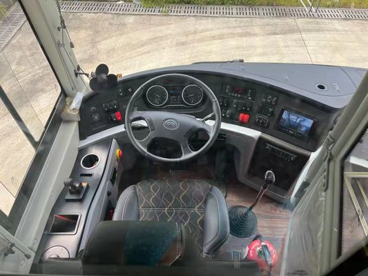 48 miejsc używanych autobusów Yutong Diesel używane luksusowe autokary wyprodukowane w październiku 2020