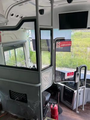 48 miejsc używanych autobusów Yutong Diesel używane luksusowe autokary wyprodukowane w październiku 2020