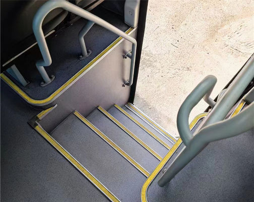 Autobusy z manualną skrzynią biegów, od 25 do 59 miejsc