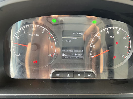 52-miejscowe używane autobusy szkolne do transportu uczniów