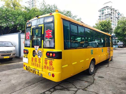 Diesel Euro 4 Zrezygnowany autobus szkolny Dongfeng 56 miejsc Żółty autobus szkolny