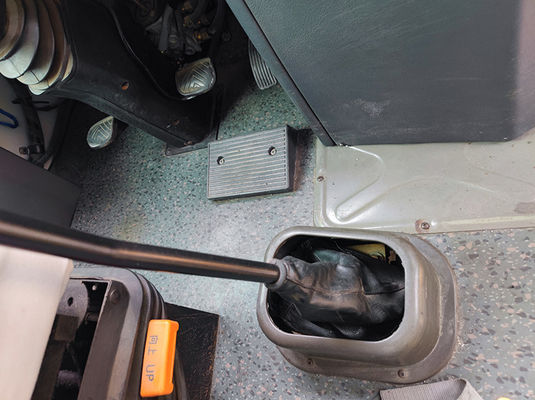 Diesel Euro 4 Zrezygnowany autobus szkolny Dongfeng 56 miejsc Żółty autobus szkolny