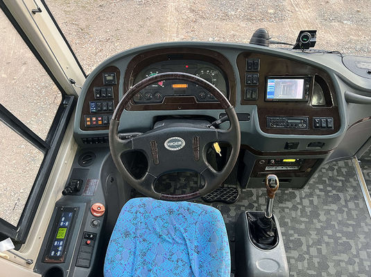 Biały duży używany autobus pasażerski 47 miejsc Autobus z ręczną skrzynią biegów