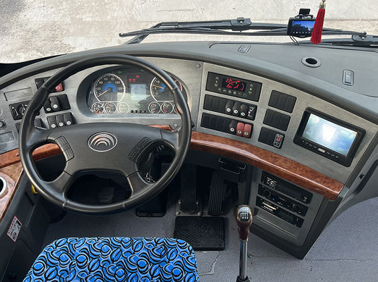 47 miejscowy autobus używany z kierownicą po lewej stronie (LHD) z silnikiem Diesla