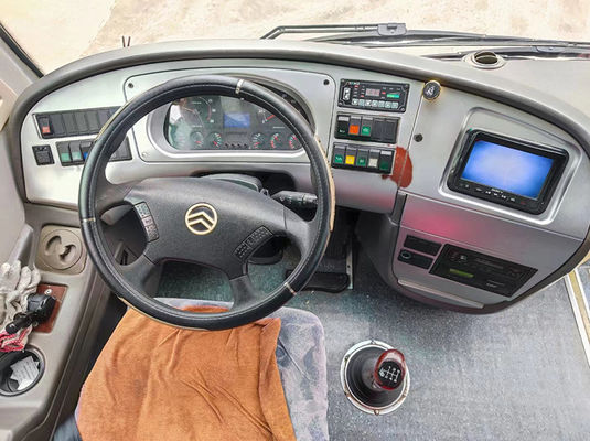 Niezawodne 47 miejsc Używane autobusy miejskie Diesel Paliwo Autokary z własnością