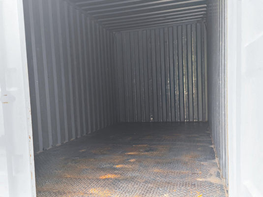 Biały ręczny preowned cargo vans Diesel Isuzu używany cargo van box truck