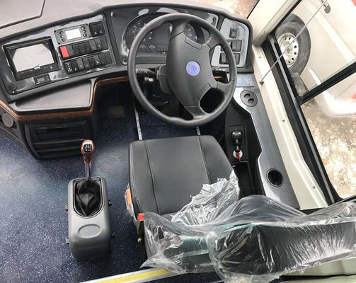 Autobus z drugiej ręki z pojemnością 8300 ml ShenLong 10m 36 miejsc SLK6102 RHD CNG Bus