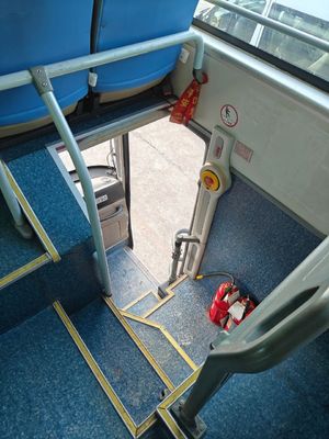 57-59 miejsc Używane 12m Decker Comfort Coach z typem paliwa diesla i 11800kg ciężarówki