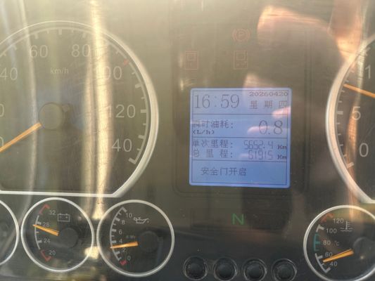 36 miejsc Żółty silnik Diesla LHD ZK6669DX7 Używany autobus szkolny Wyprodukowano w Chinach
