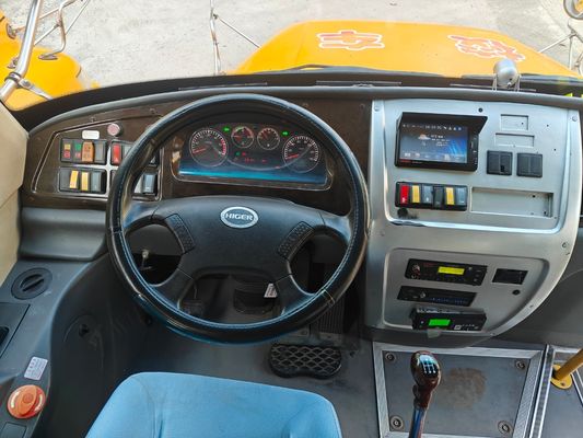 56-osobowy autobus szkolny z silnikiem wysokoprężnym LHD KLQ6106XQE4