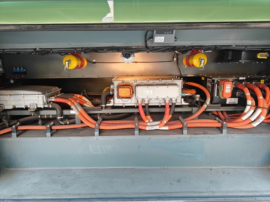 Elektryczny silnik typu 48-miejscowy używany autobus elektryczny od Golden Dragon z 2018 roku z tylnym rozstawem kół 1860